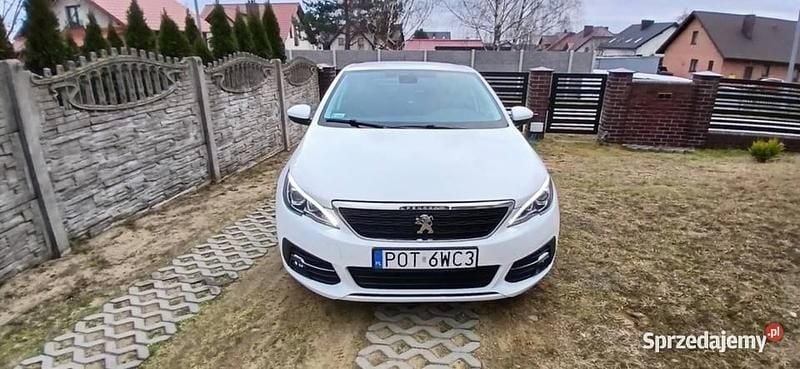Biały Używany 2018 Peugeot 308 Kombi | 33 900 zł (Dobra cena) - Obraz 1/4