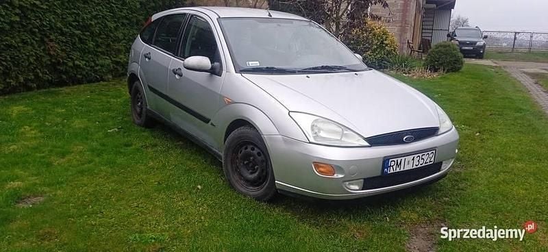 Srebrny Używany 2001 Ford Focus Hatchback | 3699 zł (Dość drogi) - Obraz 1/4