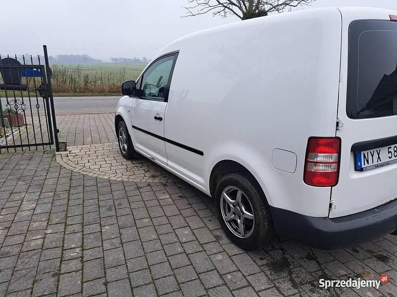Używany VW Caddy 102 KM (75 kW) 2013 Biały Minivan