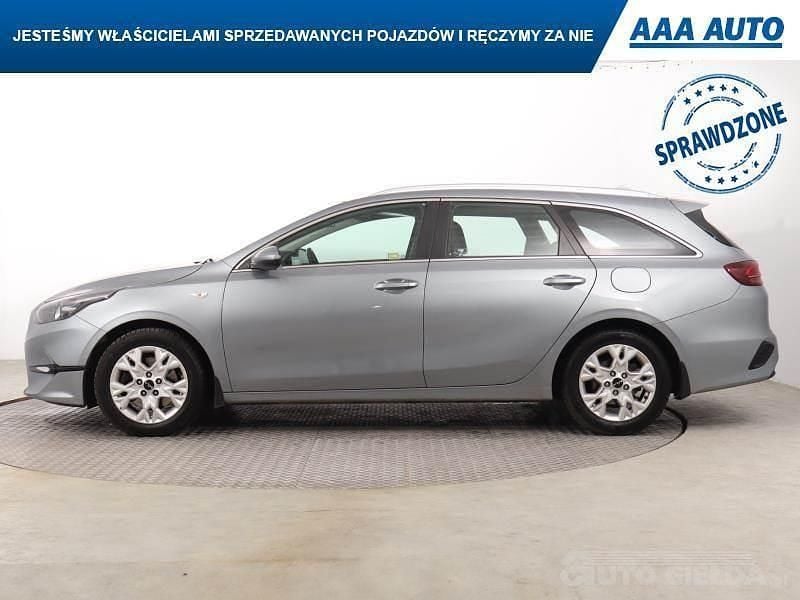 Używany Kia Ceed 2022 Szary Hatchback