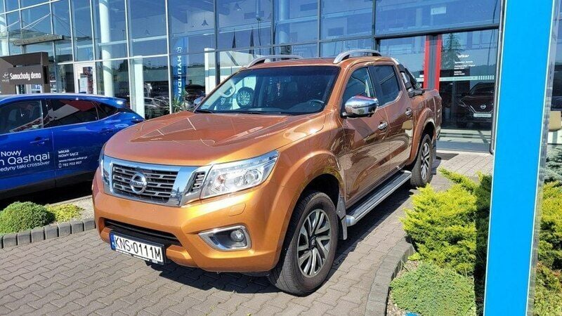Używany Nissan Navara 190 KM (139 kW) 2017 Pomarańczowy (metalik) Pickup