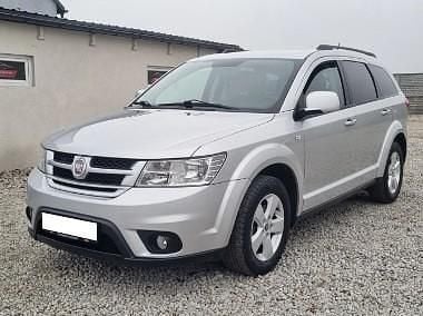 Inny kolor Używany 2013 Fiat Freemont SUV | 33 700 zł (Uczciwa cena) - Obraz 1/4