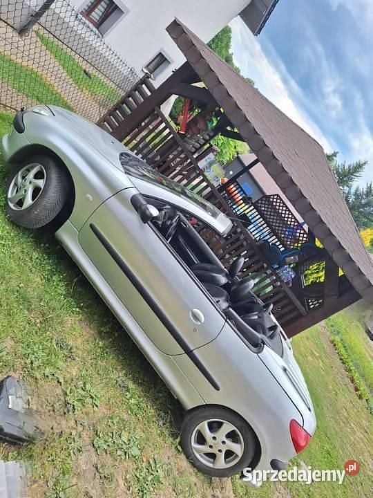 Używany Peugeot 206 CC 2002 Srebrny Kabriolet