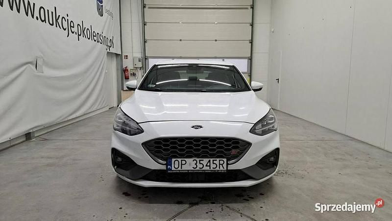 Biały Używany 2021 Ford Focus ST Hatchback | 85 000 zł (Super Cena) - Obraz 1/4
