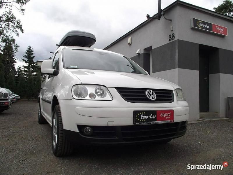 Biały Używany 2010 VW Caddy Maxi Minivan | 25 500 zł - Obraz 1/4