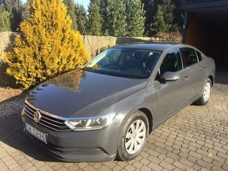 Używany VW Passat 150 KM (110 kW) 2015 Szary Sedan/Limuzyna