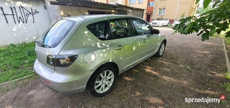 Używany Mazda 3 109 KM (80 kW) 2007 Srebrny Hatchback