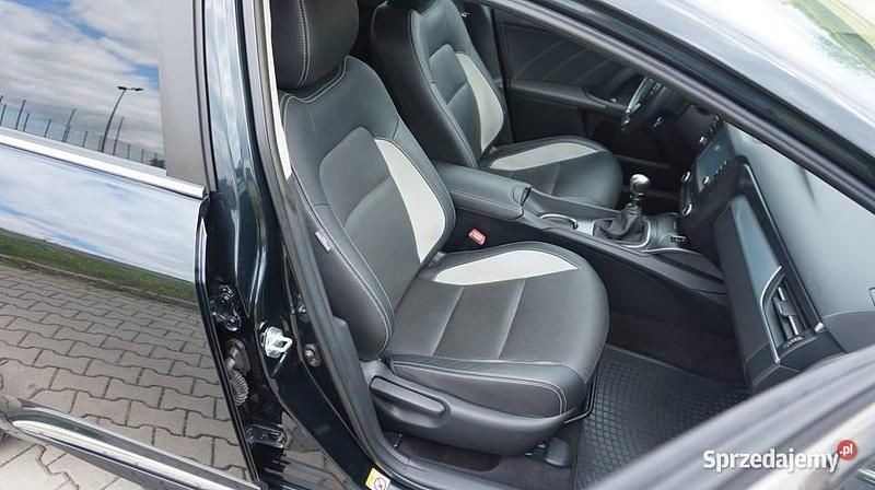 Czarny Używany 2015 Toyota Avensis Sedan/Limuzyna | 53 888 zł (Drogi) - Obraz 1/4