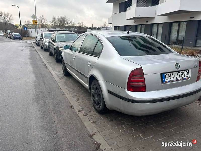 Używany Skoda Superb 2003 Sedan/Limuzyna