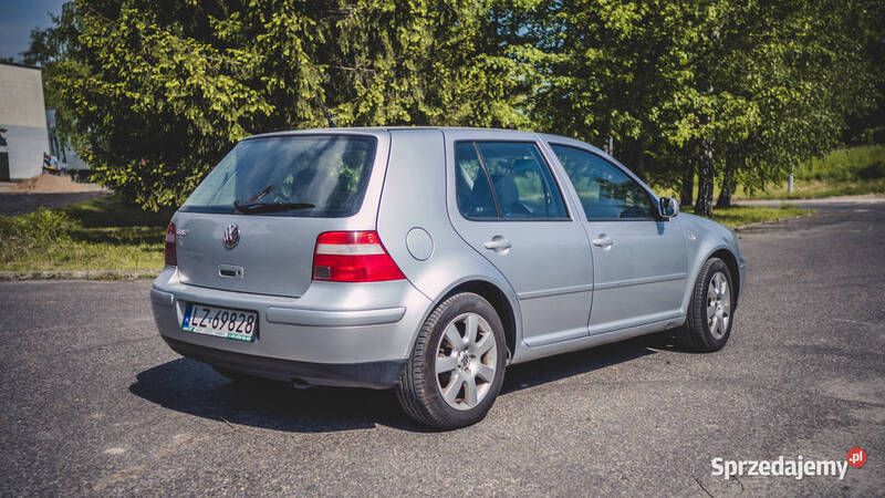 Szary Używany 2003 VW Golf IV Sedan/Limuzyna | 10 000 zł (Dość drogi) - Obraz 1/4