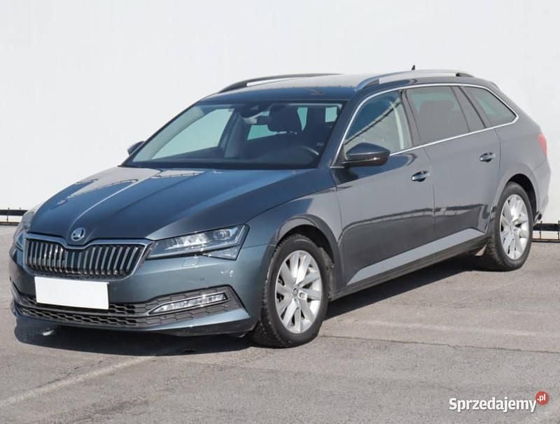 Używany Skoda Superb 2020 Szary Kombi