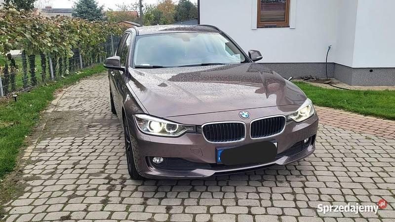 Używany 2013 BMW 320 | 38 900 zł - Obraz 1/4