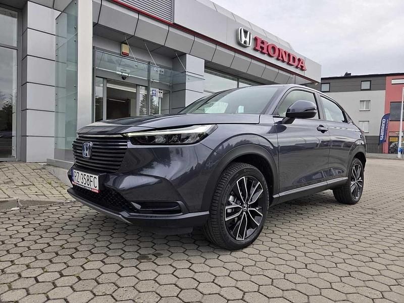 Meteoroid gray m. Używany 2023 Honda HR-V Elegance SUV | 116 900 zł (Dość drogi) - Obraz 1/4