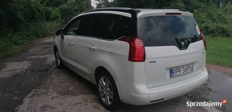 Używany Peugeot 5008 2015 Minivan