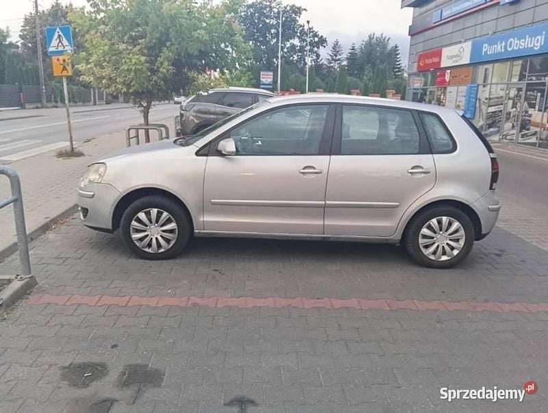 Srebrny Używany 2007 VW Polo Hatchback | 6800 zł (Dobra cena) - Obraz 1/2