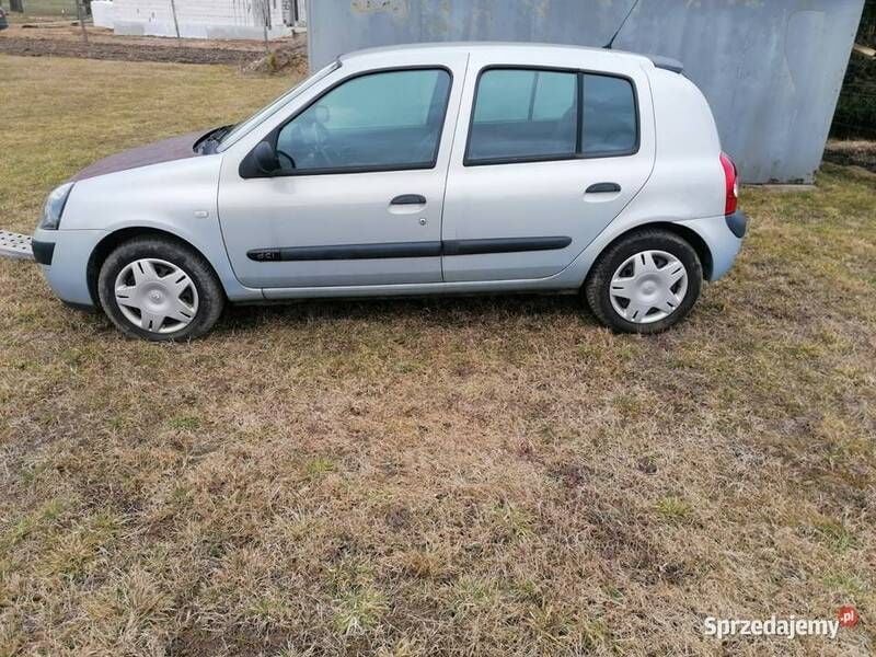 Używany Renault Clio II 2003 Srebrny Hatchback