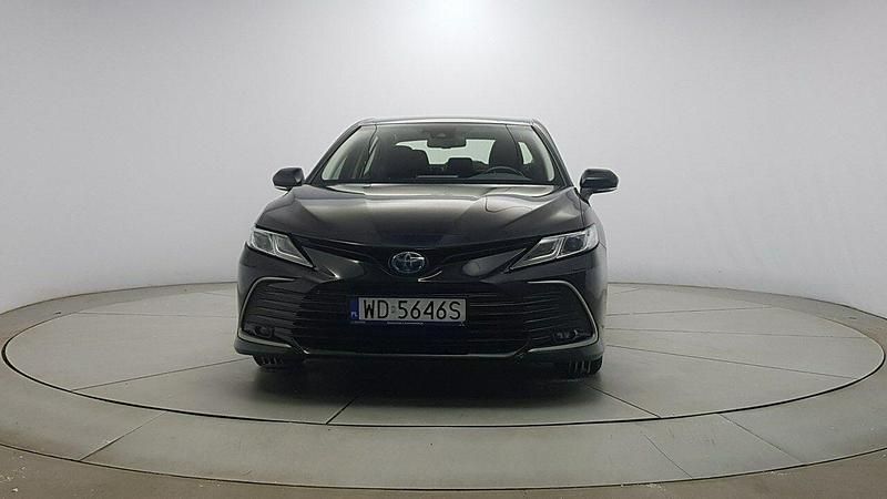 Używany Toyota Camry Comfort 218 KM (160 kW) 2021 Czarny Sedan/Limuzyna