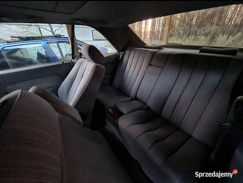 Używany Mercedes 230 1989 Czarny Coupe