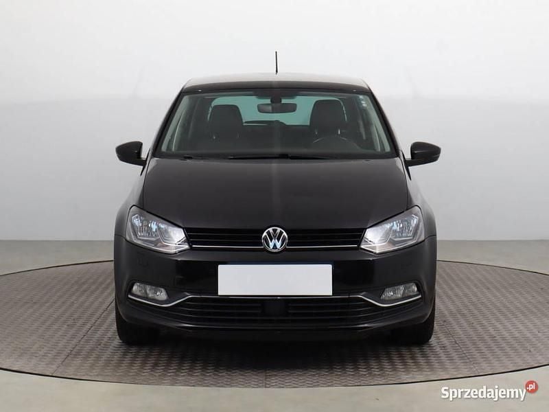 Czarny Używany 2015 VW Polo Hatchback | 32 000 zł (Uczciwa cena) - Obraz 1/4