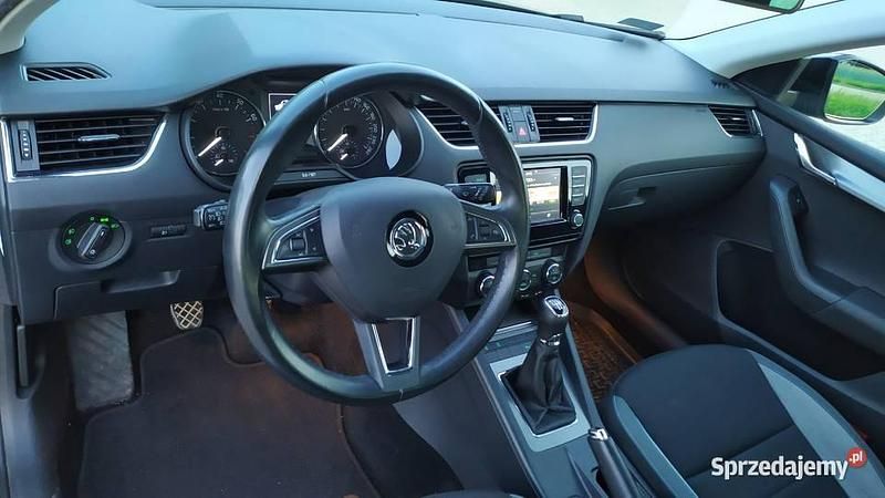 Używany Skoda Octavia Joy 2016 Czarny Sedan/Limuzyna