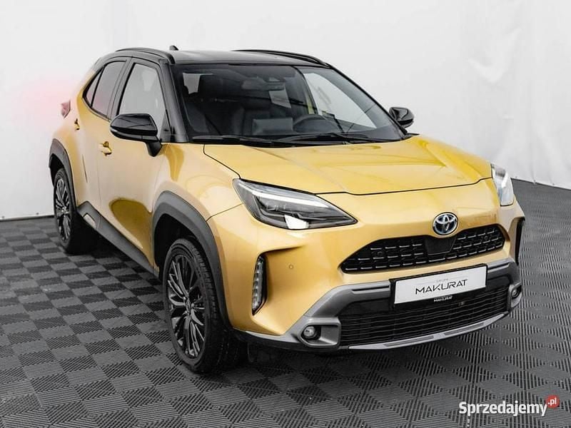 Używany Toyota Yaris Cross 92 KM (67 kW) 2023 Złoty (metalik) SUV