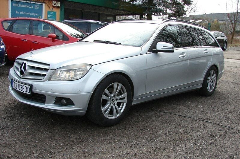 Srebrny Używany 2009 Mercedes C200 Kombi | 24 900 zł - Obraz 1/4