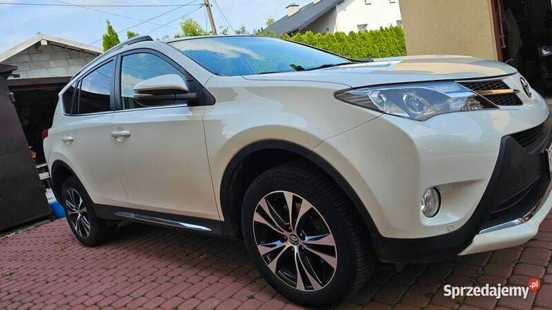Używany Toyota RAV4 124 KM (91 kW) 2015 Biały SUV