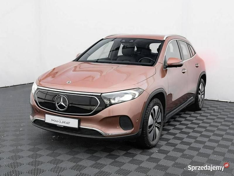 Różowy Używany 2023 Mercedes EQA250 Electric Art SUV | 149 850 zł - Obraz 1/4