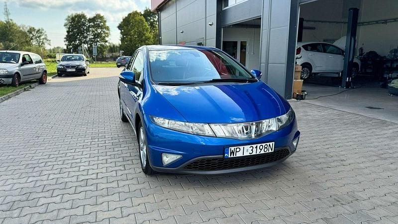 Używany Honda Civic 83 KM (61 kW) 2007 Niebieski (metalik) Hatchback