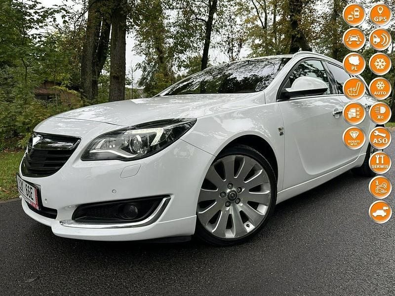 Biały Używany 2014 Opel Insignia Cosmo Kombi | 30 900 zł (Uczciwa cena) - Obraz 1/4