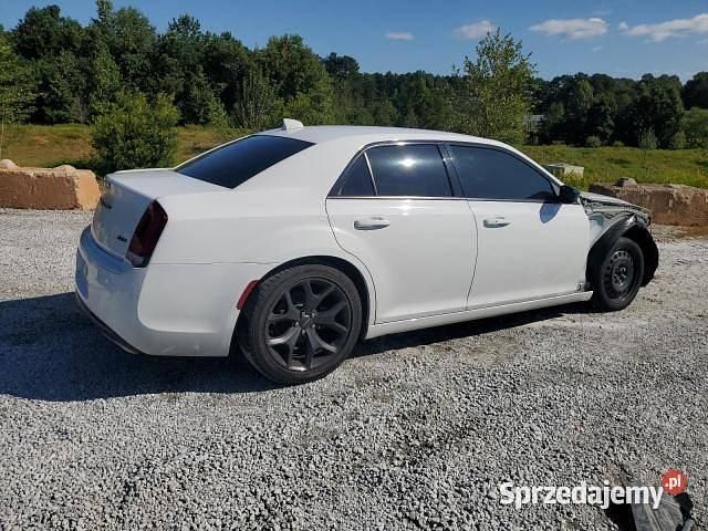 Używany Chrysler 300C 2021