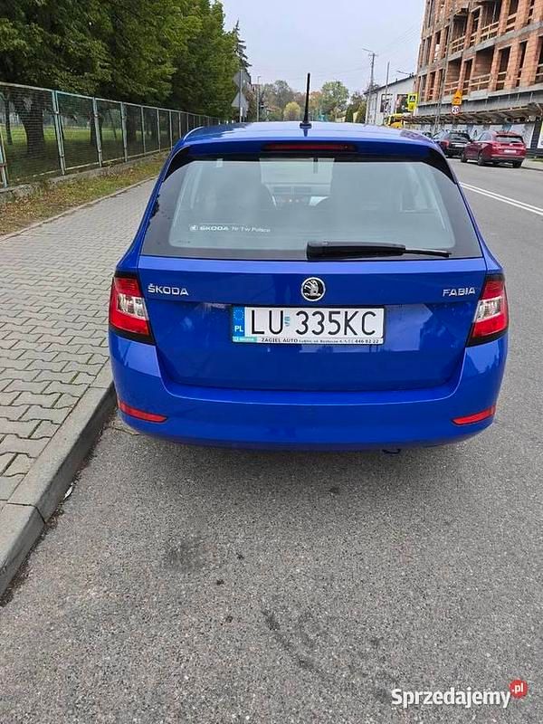 Używany Skoda Fabia 2019 Niebieski Kombi