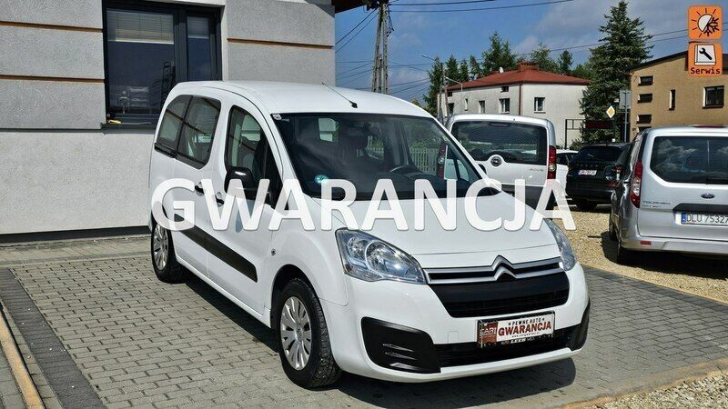 Biały Używany 2018 Citroën Berlingo Minivan | 29 450 zł (Super Cena) - Obraz 1/4