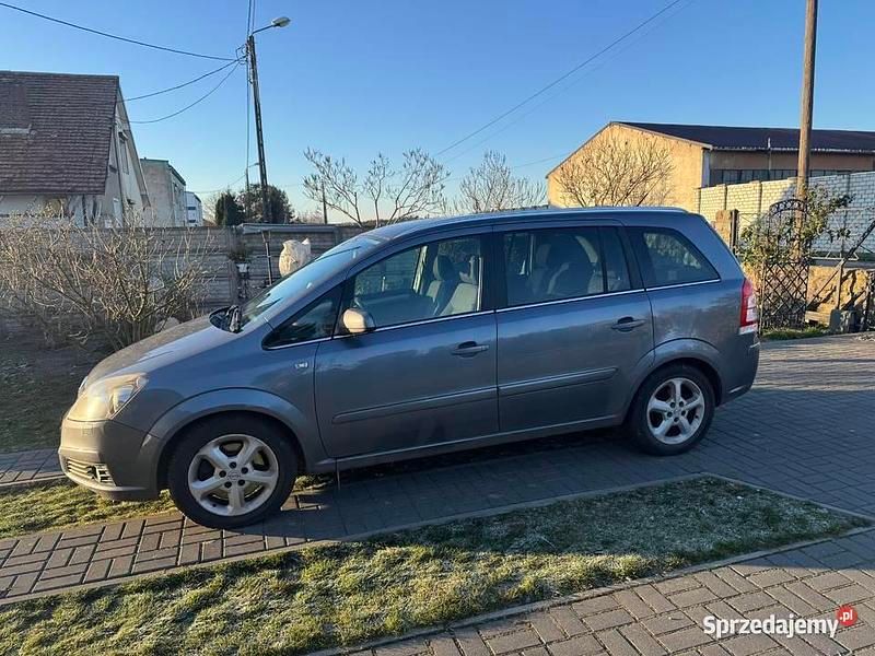 Używany 2007 Opel Zafira Minivan | 6000 zł (Uczciwa cena) - Obraz 1/4