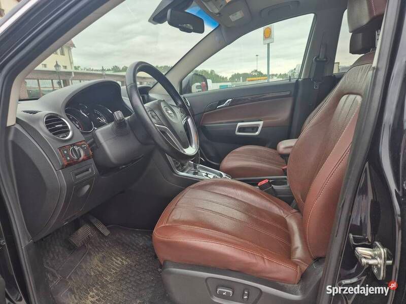 Używany Opel Antara Cosmo 163 KM (119 kW) 2012 Czarny SUV