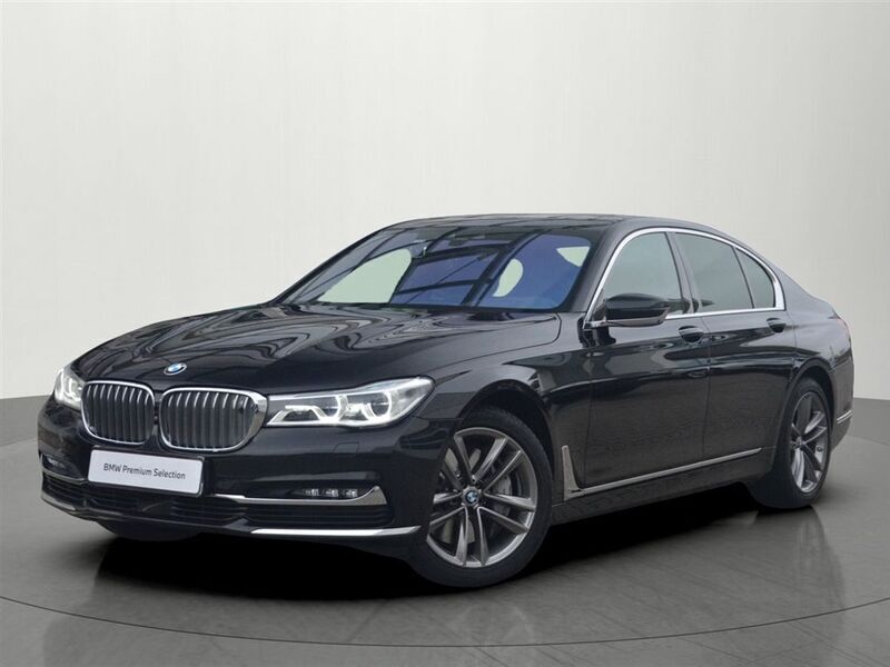 Black sapphire metallic metalizowany Używany 2017 BMW 750L Comfort Edition Sedan/Limuzyna | 154 900 zł - Obraz 1/3