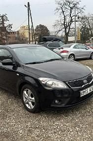 Używany Kia Ceed 115 KM (84 kW) 2012 Czarny Hatchback