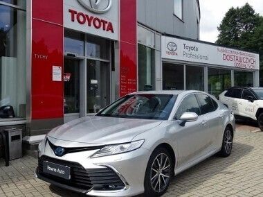 Srebrny Używany 2021 Toyota Camry Executive Sedan/Limuzyna | 161 900 zł - Obraz 1/4