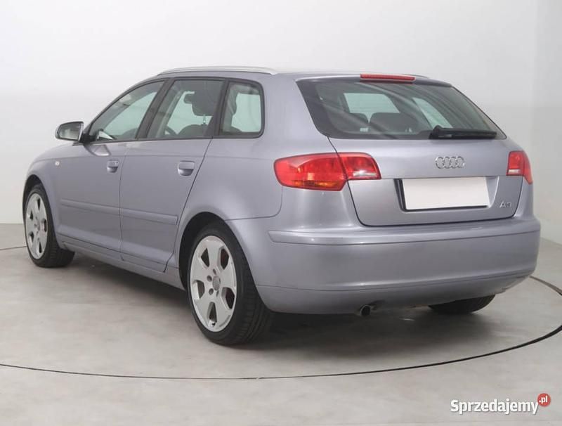 Używany Audi A3 2005 Srebrny Hatchback