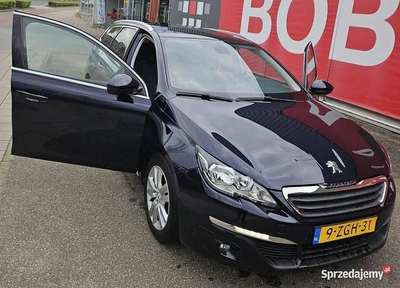 Czarny Używany 2015 Peugeot 308 Kombi | 15 900 zł (Dobra cena) - Obraz 1/4