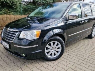 Inny kolor Używany 2008 Chrysler Grand Voyager Minivan | 23 500 zł - Obraz 1/4
