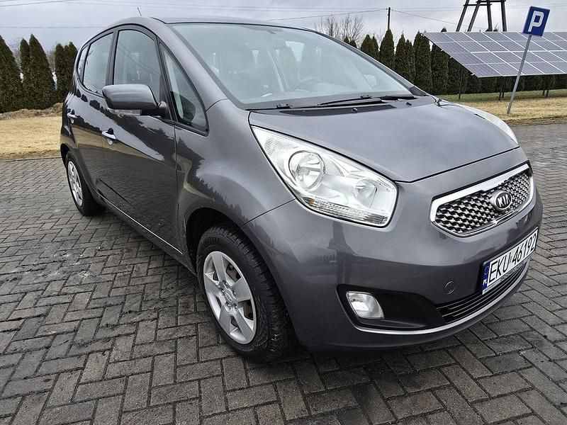 Używany Kia Venga 125 KM (91 kW) 2010 Szary Hatchback