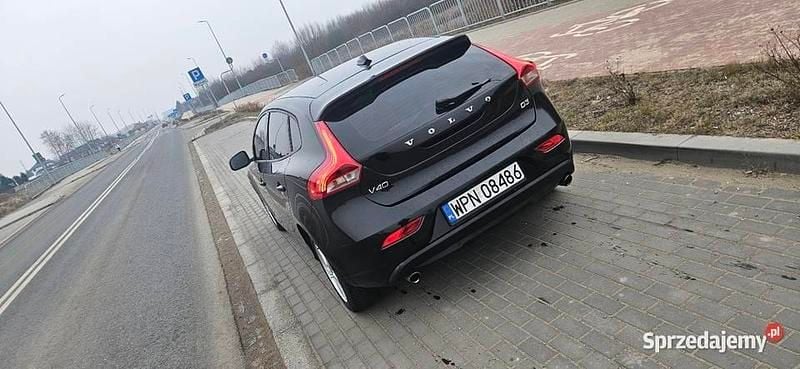 Używany Volvo V40 2014 Czarny Kombi