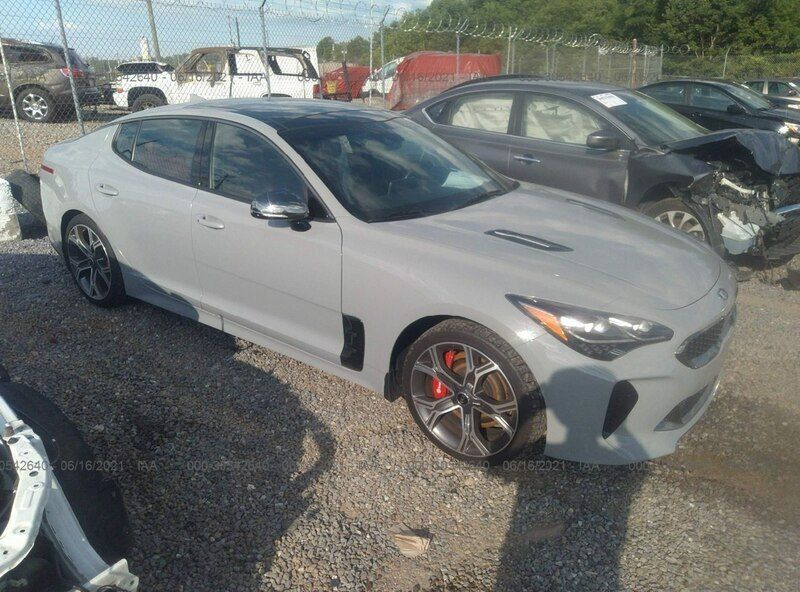 Używany Kia Stinger GT 365 KM (268 kW) 2018 Szary Hatchback