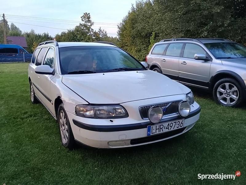 Używany 2001 Volvo V70 Kombi | 1700 zł (Uczciwa cena) - Obraz 1/4