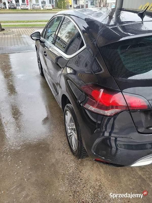 Używany Citroën DS4 2015 Czarny Hatchback
