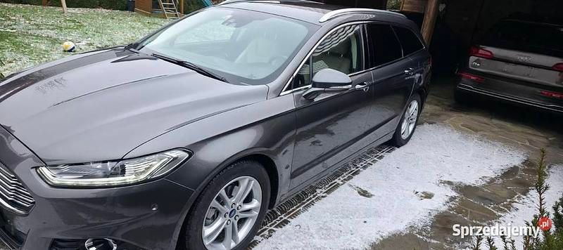 Używany Ford Mondeo Titanium 2017 Szary Kombi