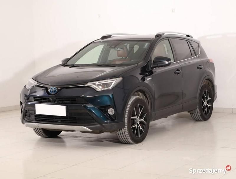 Używany Toyota RAV4 Hybrid 2017 Czarny SUV