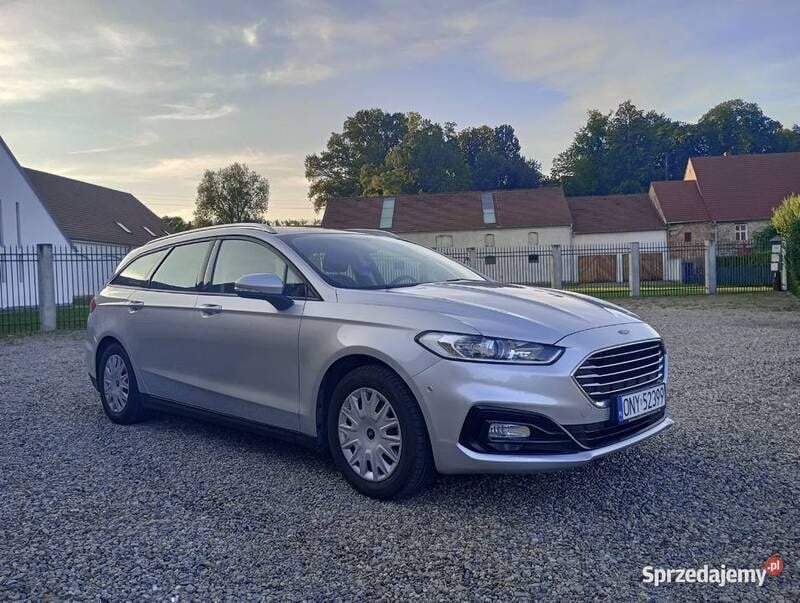 Używany Ford Mondeo 2019 Srebrny SUV