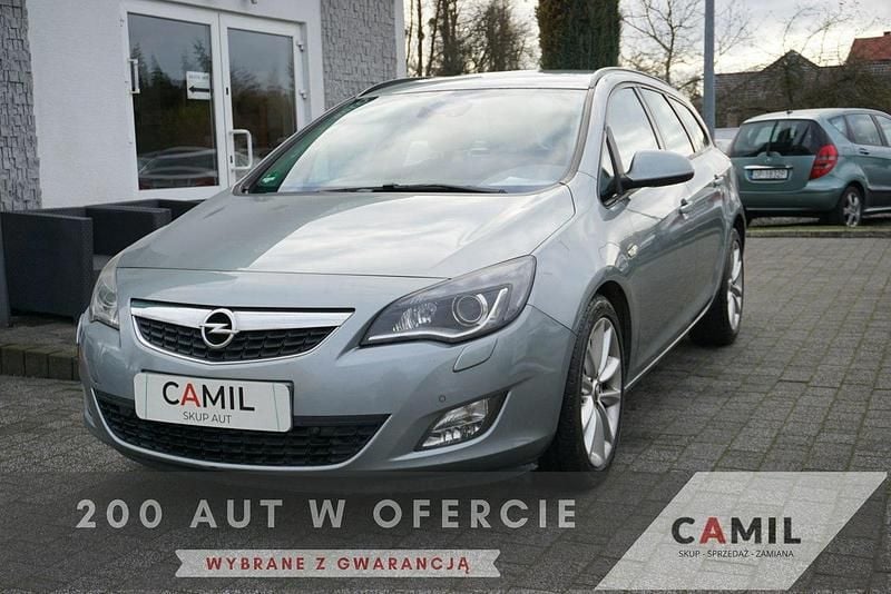 Szary Używany 2011 Opel Astra Kombi | 14 800 zł (Dobra cena) - Obraz 1/3